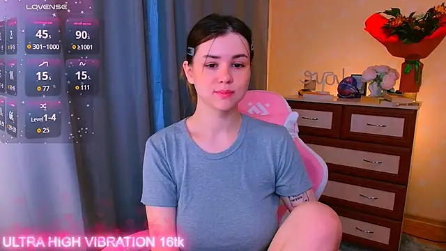 cutie mili online show from October 2, 8:10 am