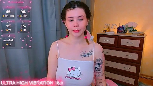 cutie mili online show from October 16, 7:42 am