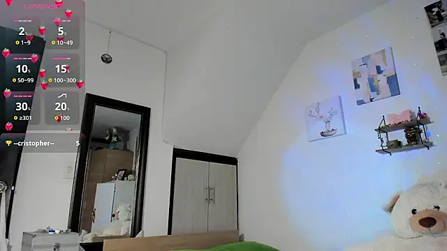 VeronikaOlsen online show from September 23, 1:25 pm