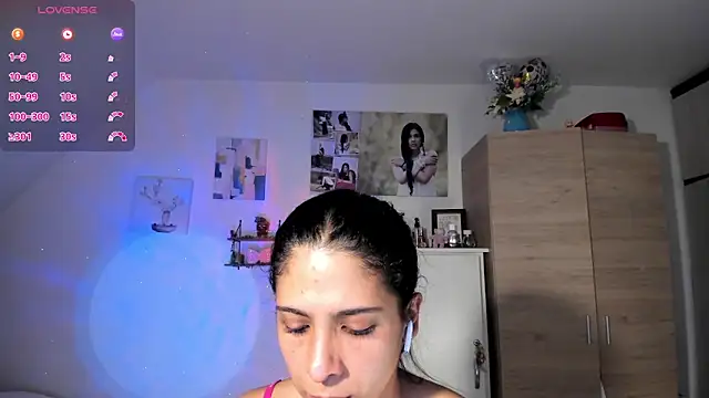 VeronikaOlsen online show from December 2, 2:45 pm