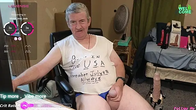 Snapshot of oldnew-63 chatting on October 25, 3:03 am oldnew-63 online show from October 25, 3:03 am