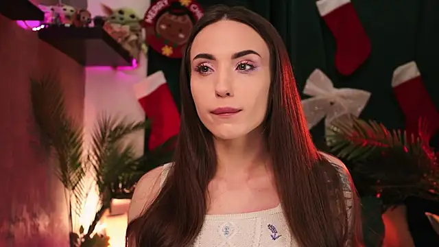 Snapshot of BabyYoda- chatting on December 9, 5:07 am BabyYoda- online show from December 9, 5:07 am