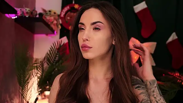 Snapshot of BabyYoda- chatting on December 16, 7:32 pm BabyYoda- online show from December 16, 7:32 pm