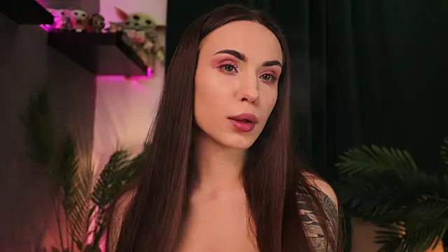 Snapshot of BabyYoda- chatting on January 15, 1:56 am BabyYoda- online show from January 15, 1:56 am