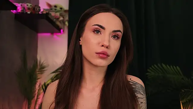 Snapshot of BabyYoda- chatting on January 23, 1:24 pm BabyYoda- online show from January 23, 1:24 pm