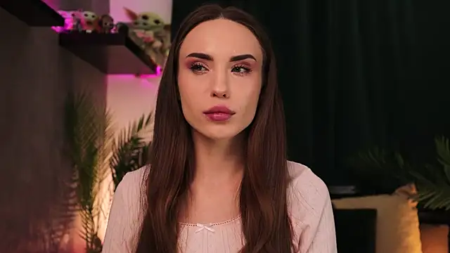 Snapshot of BabyYoda- chatting on February 14, 10:17 am BabyYoda- online show from February 14, 10:17 am