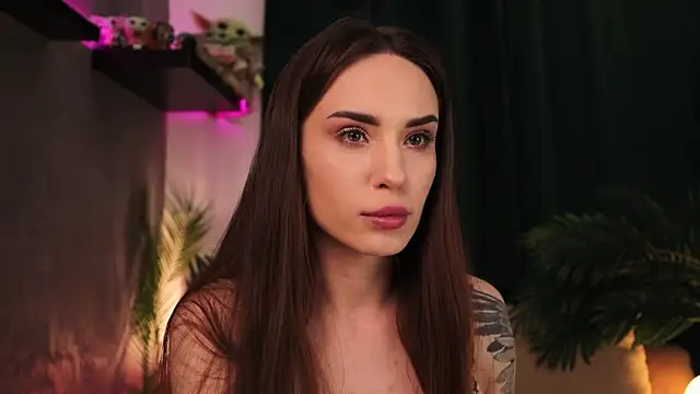 Snapshot of BabyYoda- chatting on March 5, 9:05 am BabyYoda- online show from March 5, 9:05 am