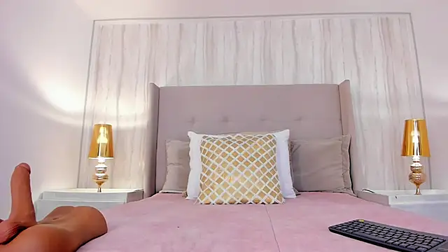 katie cruz online show from January 16, 5:23 pm