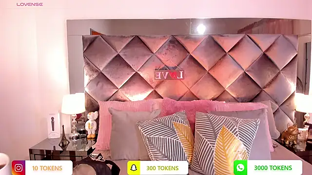 sofhiaa adaams online show from March 14, 11:22 pm