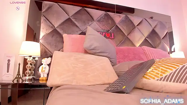 sofhiaa adaams online show from March 15, 8:37 am