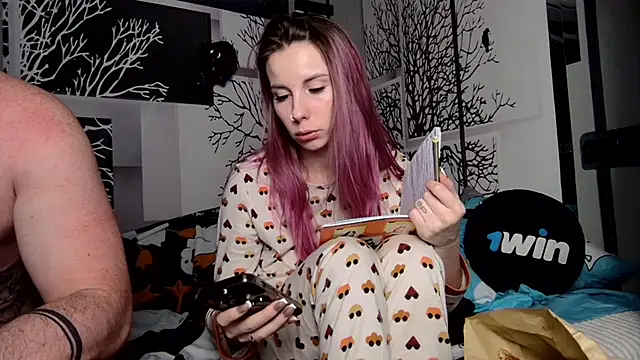 niki7377 online show from February 7, 5:40 pm