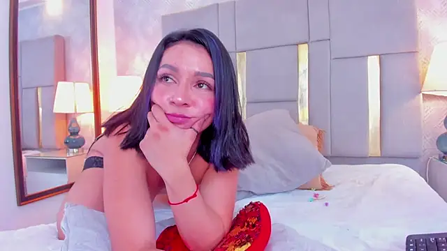 Camilaa Sanchez  online show from January 11, 3:52 pm