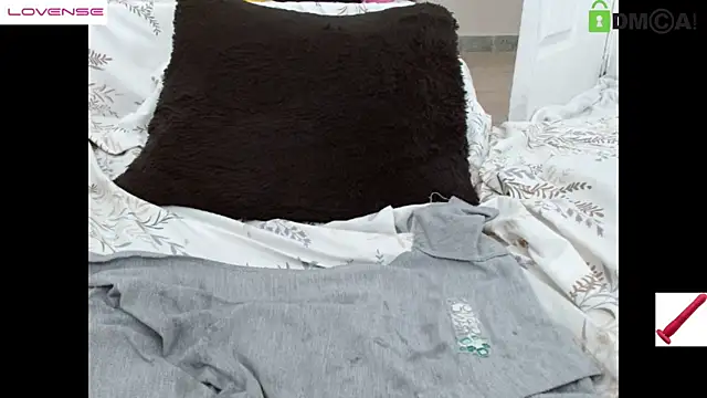 Hot Candy  online show from March 1, 4:54 pm