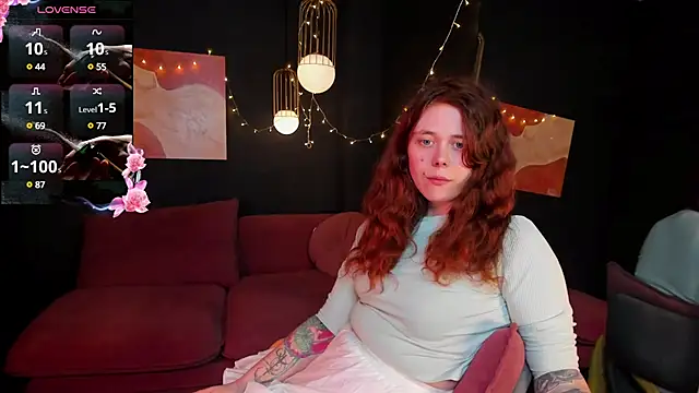 SophiePure online show from February 25, 8:30 pm