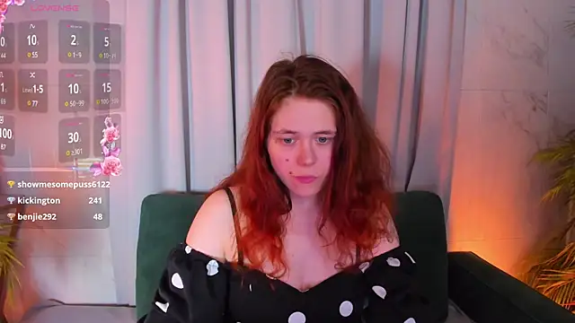 SophiePure online show from March 20, 2:40 am