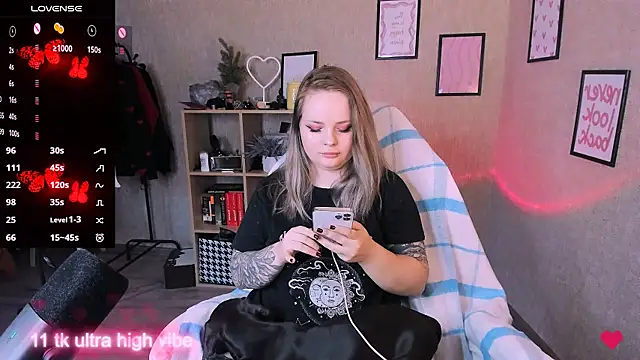 flower sarah  online show from March 7, 2:34 pm