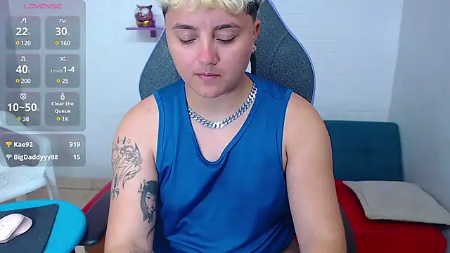 isabeautyx19 online show from February 24, 8:49 am