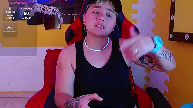 isabeautyx19 online show from March 10, 2:50 am