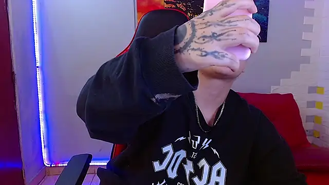 isabeautyx19 online show from March 21, 3:01 am