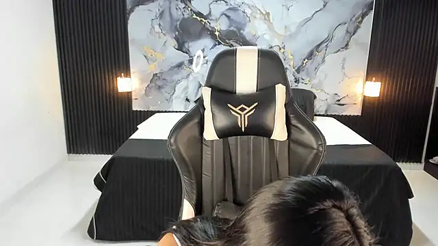 Ivy 16 online show from March 17, 12:04 pm