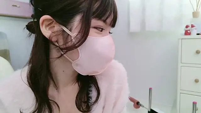 Snapshot of -minami- chatting on December 22, 3:11 am -minami- online show from December 22, 3:11 am