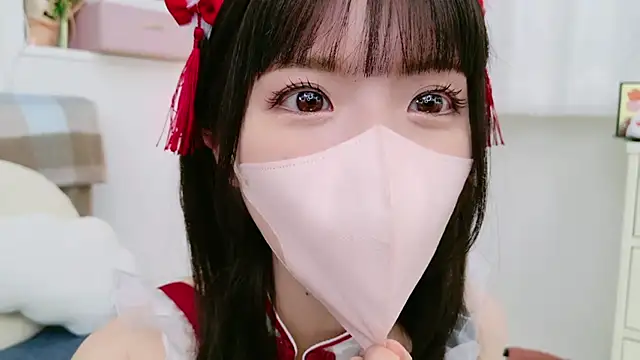 Snapshot of -minami- chatting on January 4, 12:27 pm -minami- online show from January 4, 12:27 pm