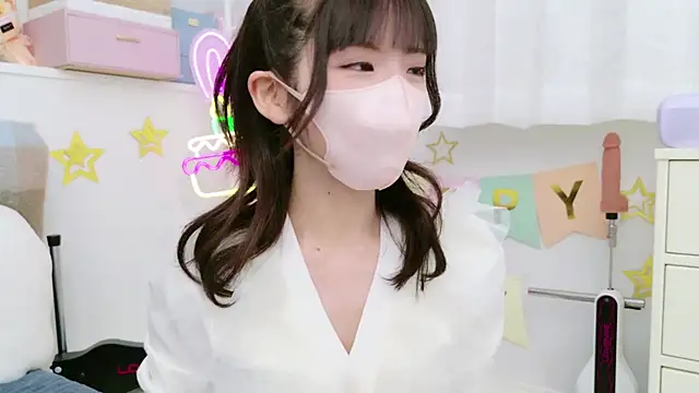 Snapshot of -minami- chatting on January 27, 12:16 pm -minami- online show from January 27, 12:16 pm