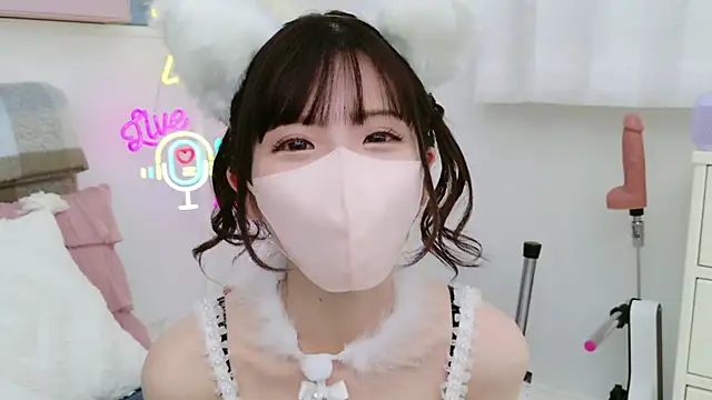 Snapshot of -minami- chatting on March 14, 12:18 pm -minami- online show from March 14, 12:18 pm