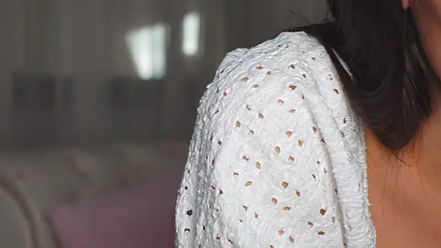 Snapshot of NinaCrystal1 chatting on January 17, 8:24 am NinaCrystal1 online show from January 17, 8:24 am