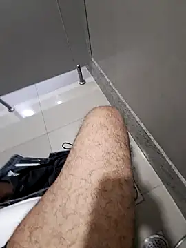 Snapshot of johny_69d@xh chatting on February 26, 7:20 am johny 69dxh online show from February 26, 7:20 am