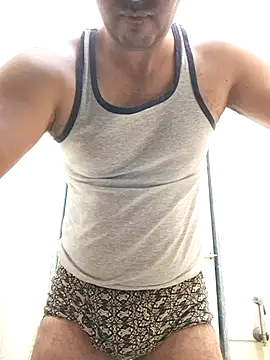 Snapshot of johny_69d@xh chatting on December 5, 6:44 am johny 69dxh online show from December 5, 6:44 am