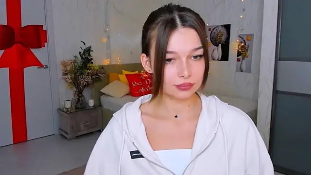 ContinentOfTranquility online show from February 3, 7:07 am