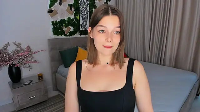 ContinentOfTranquility online show from February 5, 7:39 am