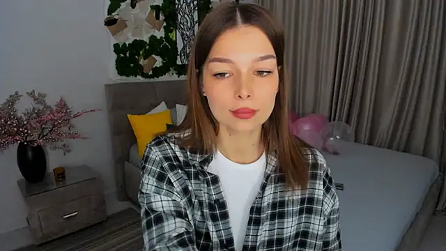 ContinentOfTranquility online show from February 15, 1:10 am