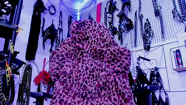 Agatha BDSM online show from March 19, 9:48 pm