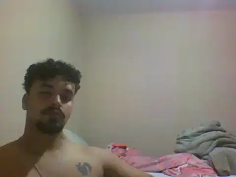 Snapshot of Xcumshot33 chatting on December 10, 3:09 am Xcumshot33 online show from December 10, 3:09 am