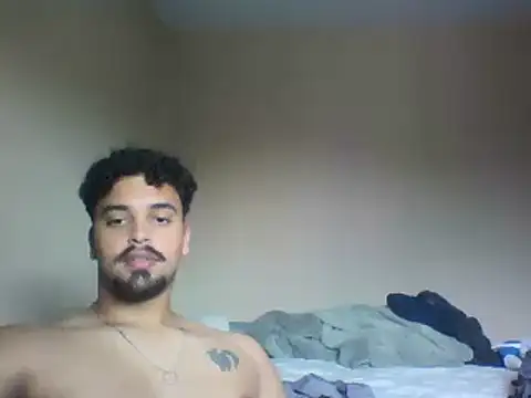 Snapshot of Xcumshot33 chatting on December 11, 4:20 pm Xcumshot33 online show from December 11, 4:20 pm