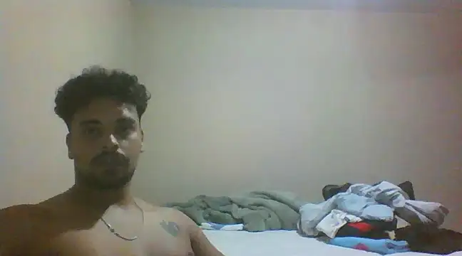 Snapshot of Xcumshot33 chatting on January 10, 4:01 am Xcumshot33 online show from January 10, 4:01 am