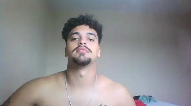 Snapshot of Xcumshot33 chatting on January 13, 1:39 pm Xcumshot33 online show from January 13, 1:39 pm