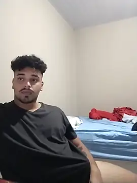 Snapshot of Xcumshot33 chatting on February 26, 3:32 am Xcumshot33 online show from February 26, 3:32 am