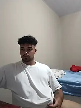 Snapshot of Xcumshot33 chatting on February 28, 4:43 am Xcumshot33 online show from February 28, 4:43 am