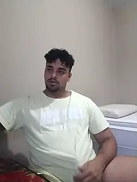 Snapshot of Xcumshot33 chatting on March 12, 8:52 pm Xcumshot33 online show from March 12, 8:52 pm