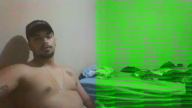 Snapshot of Xcumshot33 chatting on November 18, 8:57 pm Xcumshot33 online show from November 18, 8:57 pm