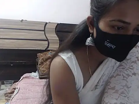 Snapshot of wildbabes chatting on October 8, 12:47 pm wildbabes online show from October 8, 12:47 pm