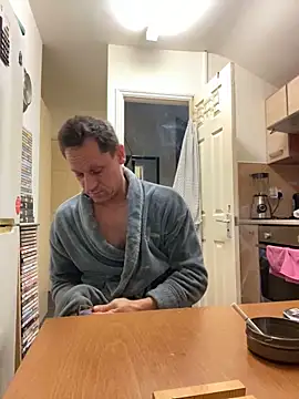 Snapshot of Yourhotboy_42 chatting on February 7, 6:56 pm Yourhotboy 42 online show from February 7, 6:56 pm