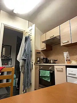 Snapshot of Yourhotboy_42 chatting on February 15, 11:58 pm Yourhotboy 42 online show from February 15, 11:58 pm