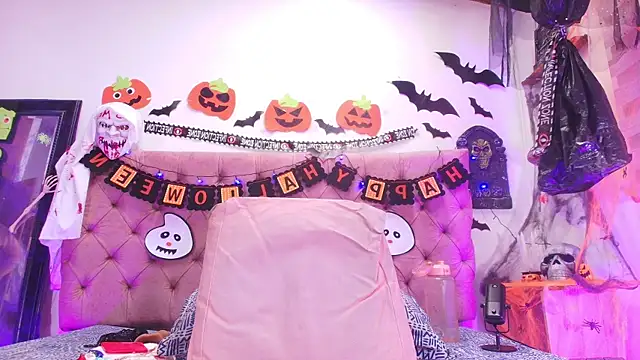 Snapshot of diane_di chatting on October 17, 7:16 pm diane di online show from October 17, 7:16 pm