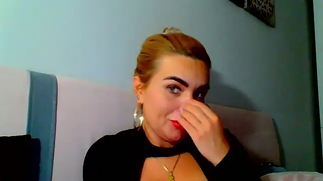 DESIREjenny online show from December 10, 12:05 pm