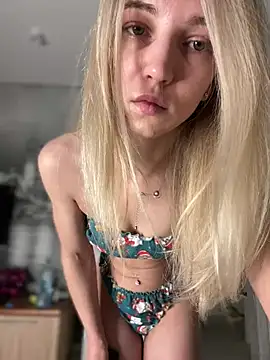 Adelina0001 online show from December 21, 4:36 pm