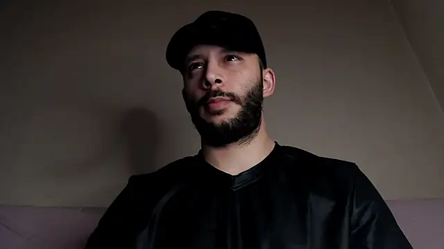 henryaxe online show from September 18, 1:51 am